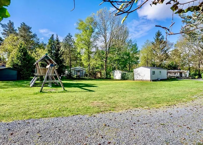 Maridu Family Wellness Dağ evi Hattemerbroek