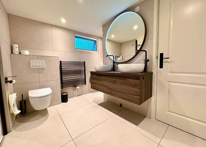 Maridu Family Wellness Dağ evi Hattemerbroek